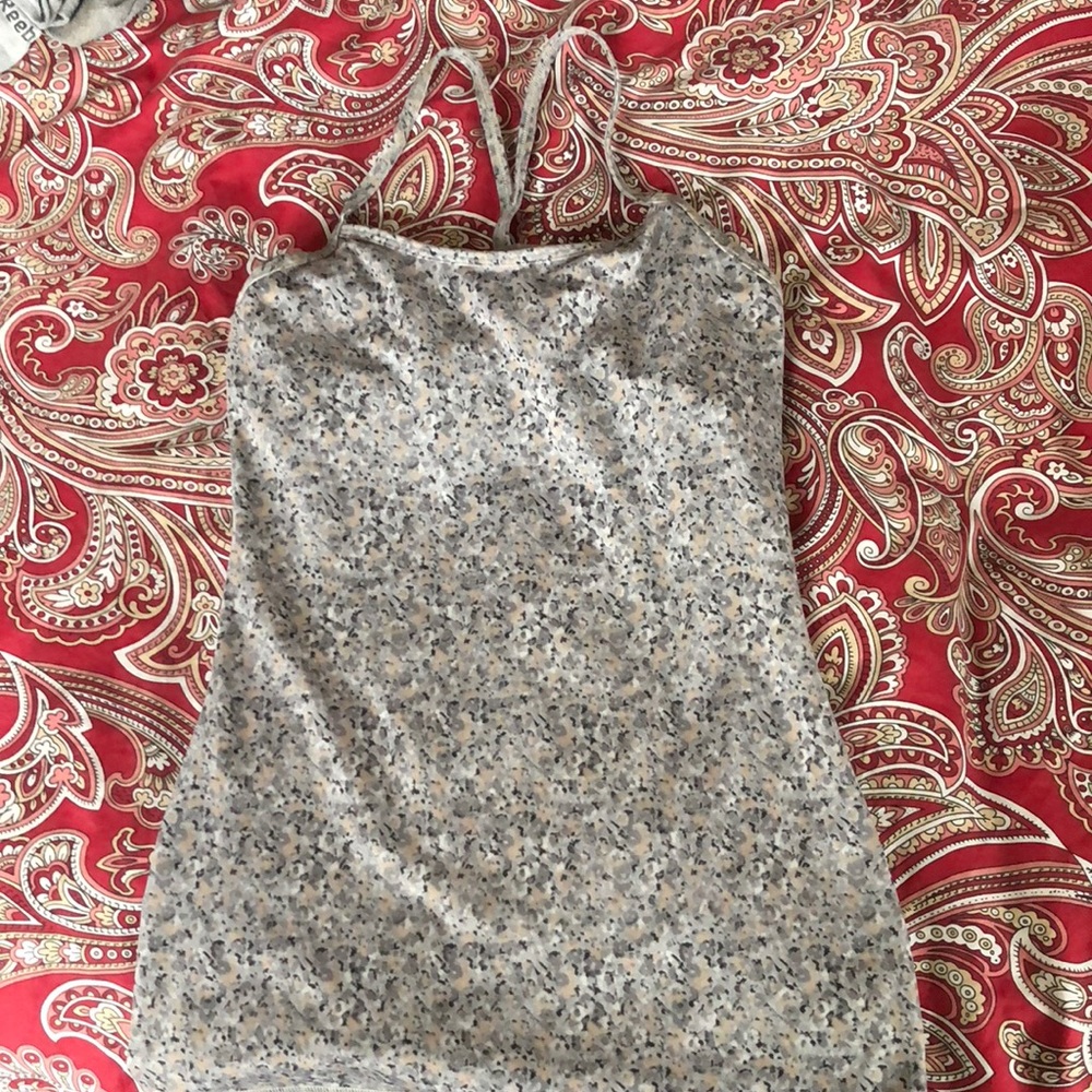 Lululemon top
